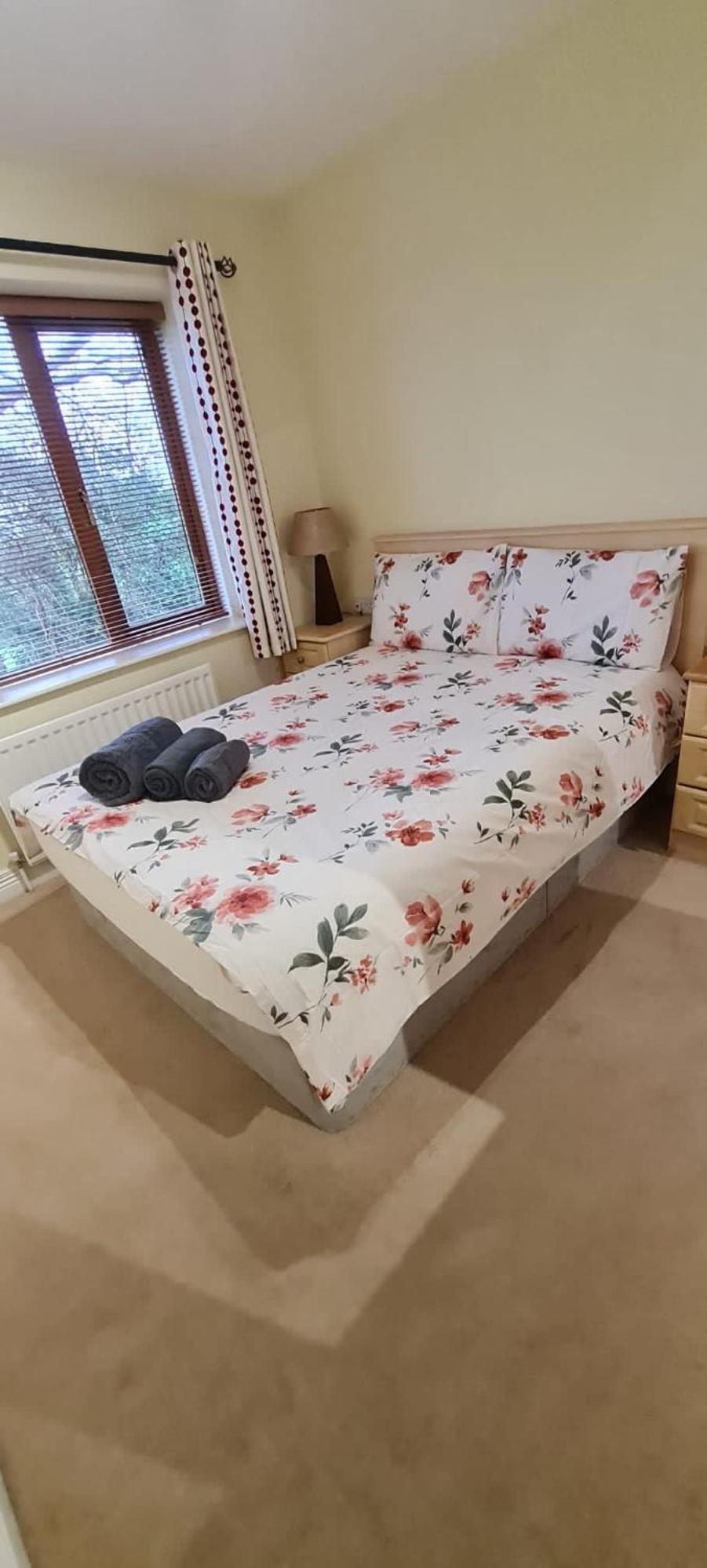 2 Bed Cosy Apartment In Heart Of Mullingar. Esterno foto