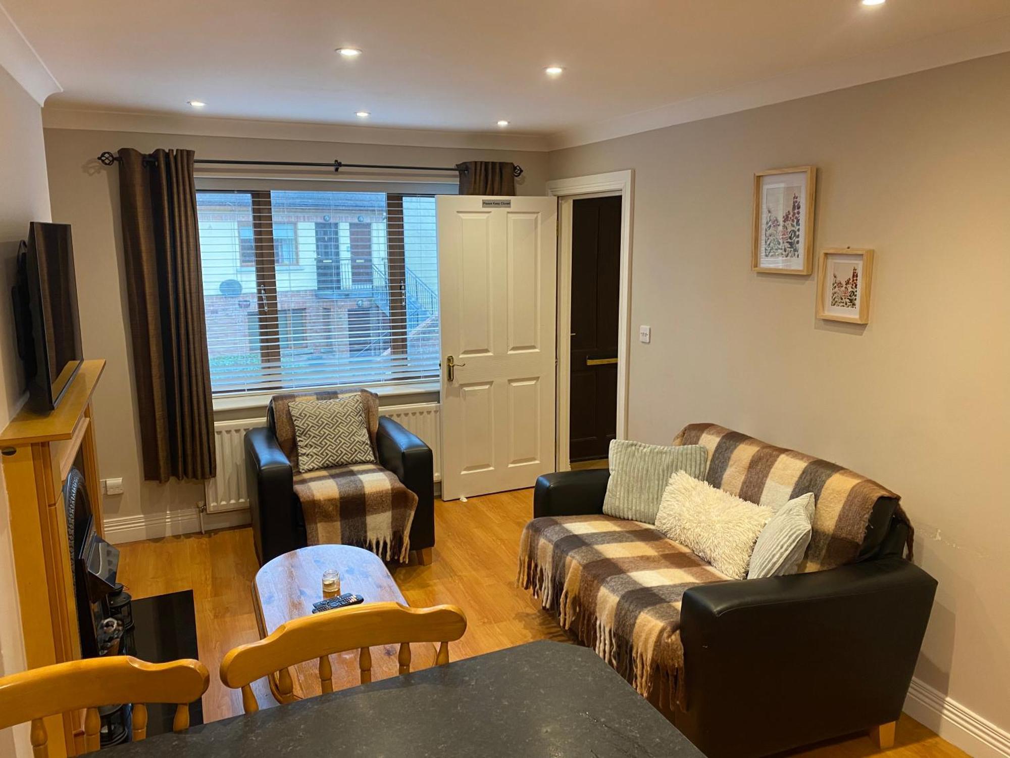 2 Bed Cosy Apartment In Heart Of Mullingar. Esterno foto